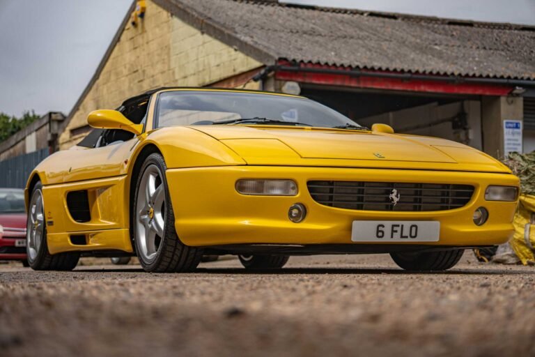 Ferrari F355 Wall End Garage customer car